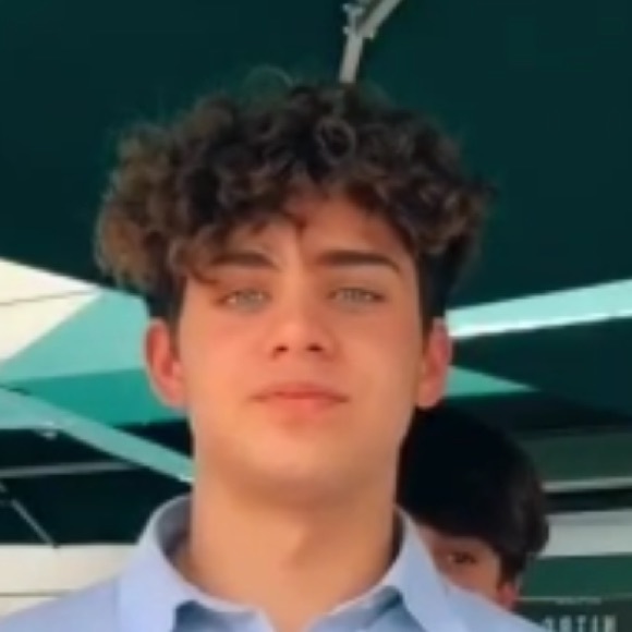 Meet your Posher, Aaron - Picture 1 of 1